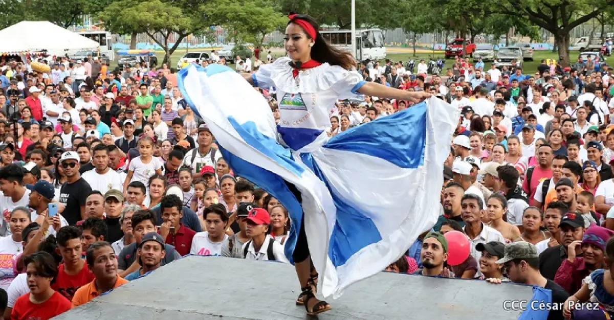 Nicaragua pueblo heroico celebra con amor el día de la Alegría