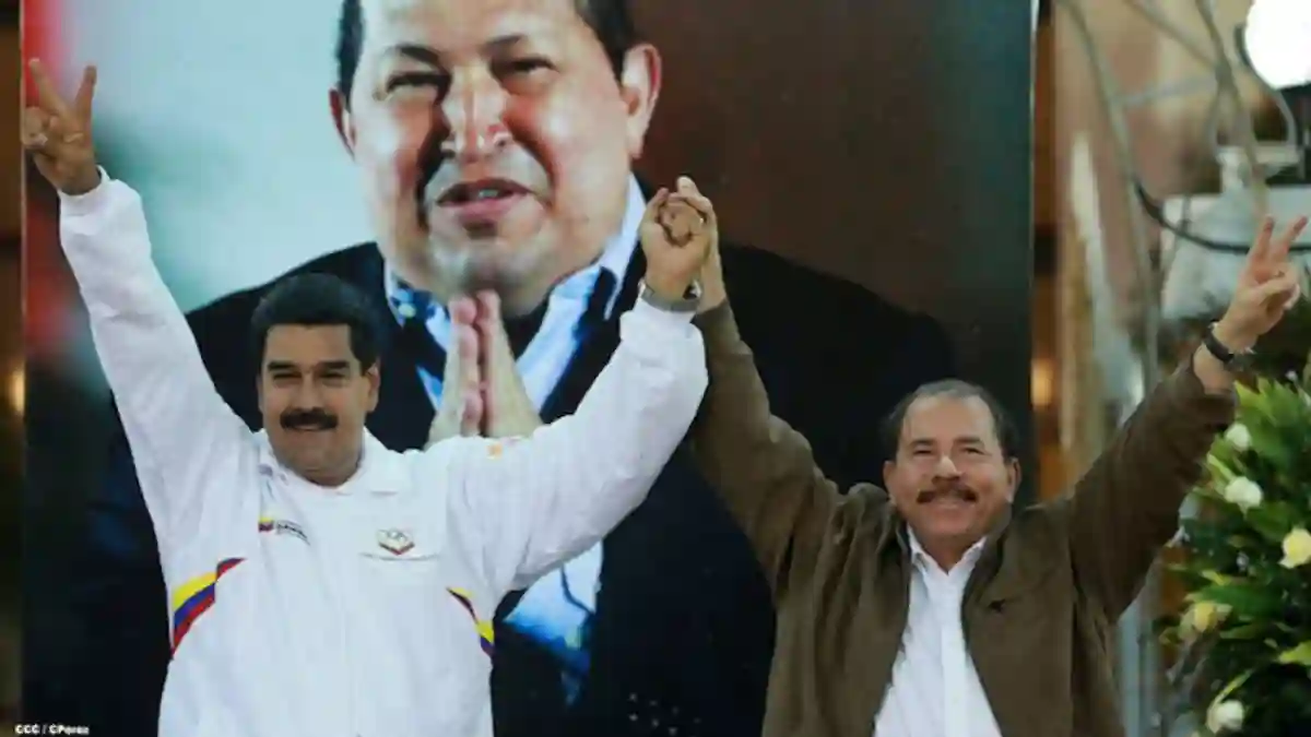 Presidente Nicolás Maduro: Nuestro abrazo infinito al valiente pueblo nicaragüense por el aniversario 44/19