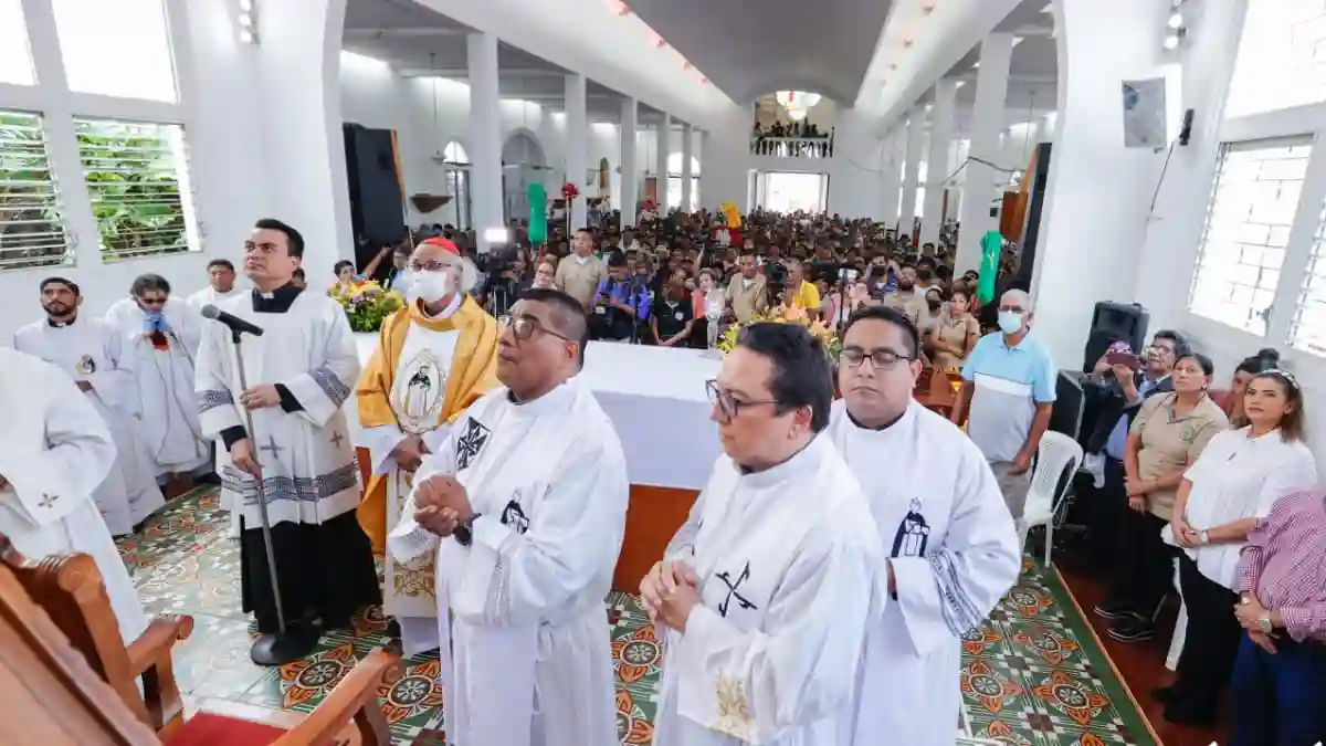 Tradicional bajada de Santo Domingo de Guzmán da inicio a las fiestas patronales de Managua