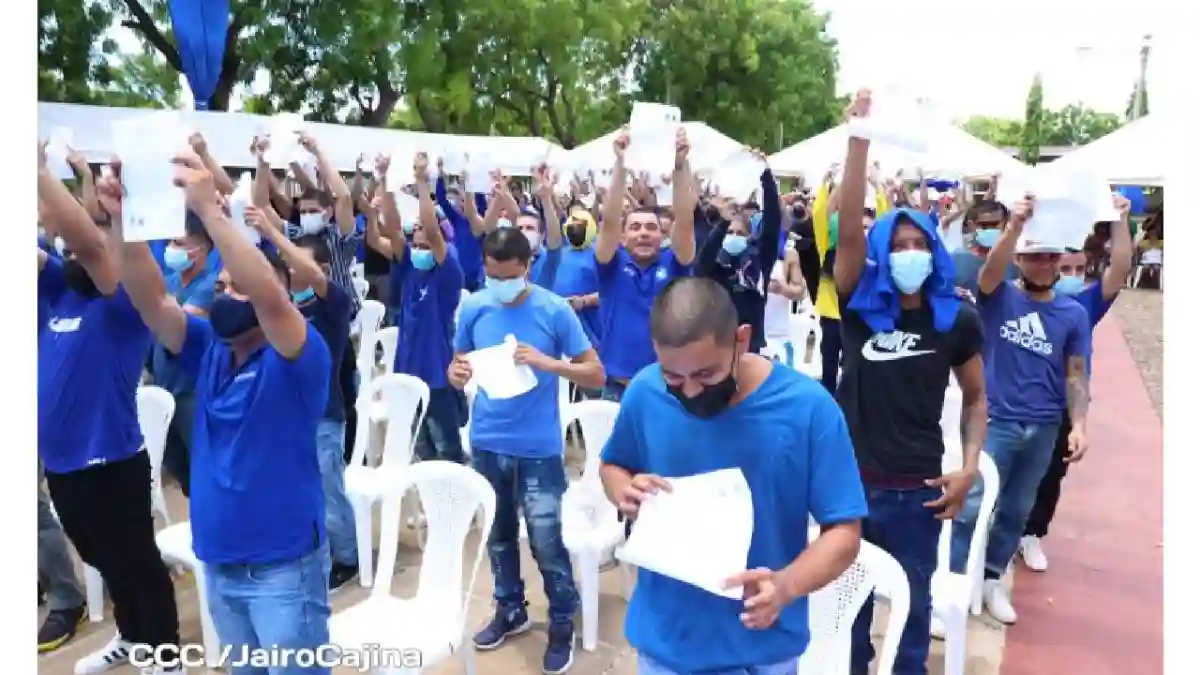 Una segunda oportunidad: 1 mil Personas de Nicaragua reciben beneficio familiar