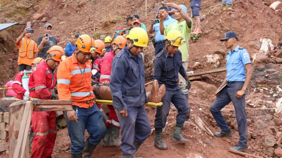 se llevó a cabo un exitoso rescate en la zona minera Hylan Mary