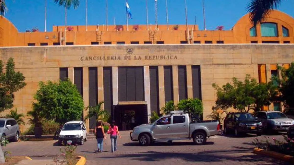 Embajadores comienzan sus funciones en Andorra y Argelia