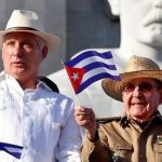 General Raúl Castro y Compañero Miguel Díaz-Canel saludan los 203 años de la Independencia de Nicaragua