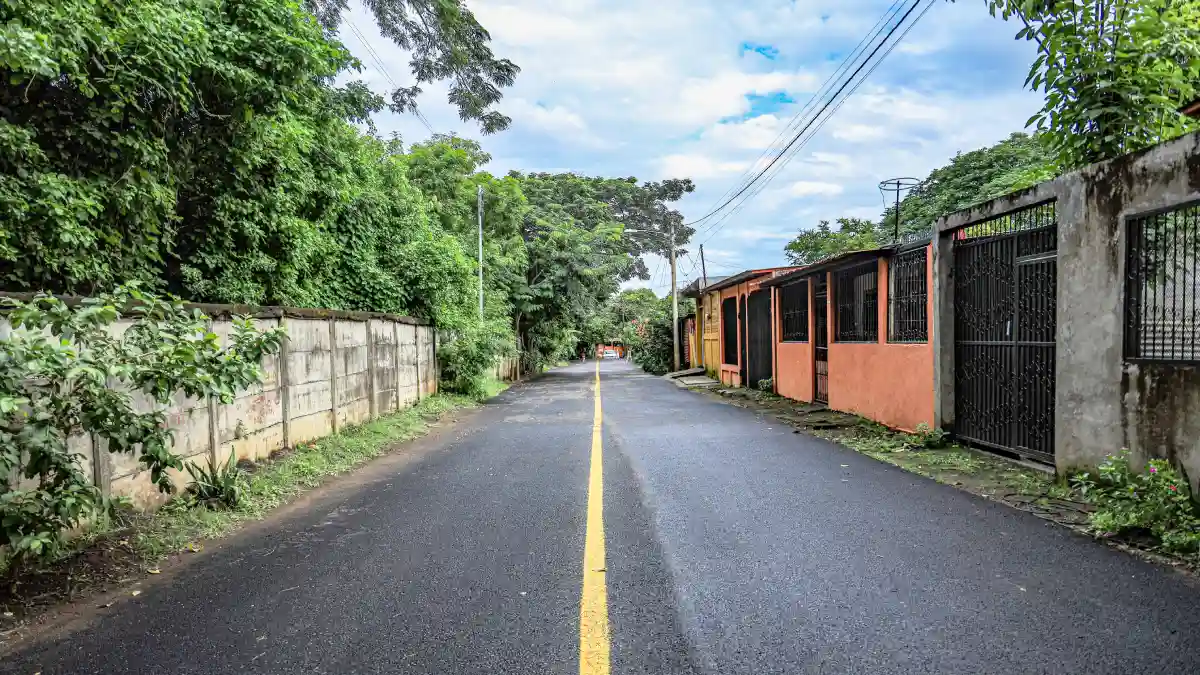 El Programa Calles para el Pueblo ha pavimentado el 100% de las vías en la III Etapa del barrio Hialeah