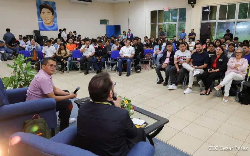 Inician talleres y charlas de intercambio entre comunicadores de los Medios Sandinistas y estudiantes de comunicación de la UNAN-Managua