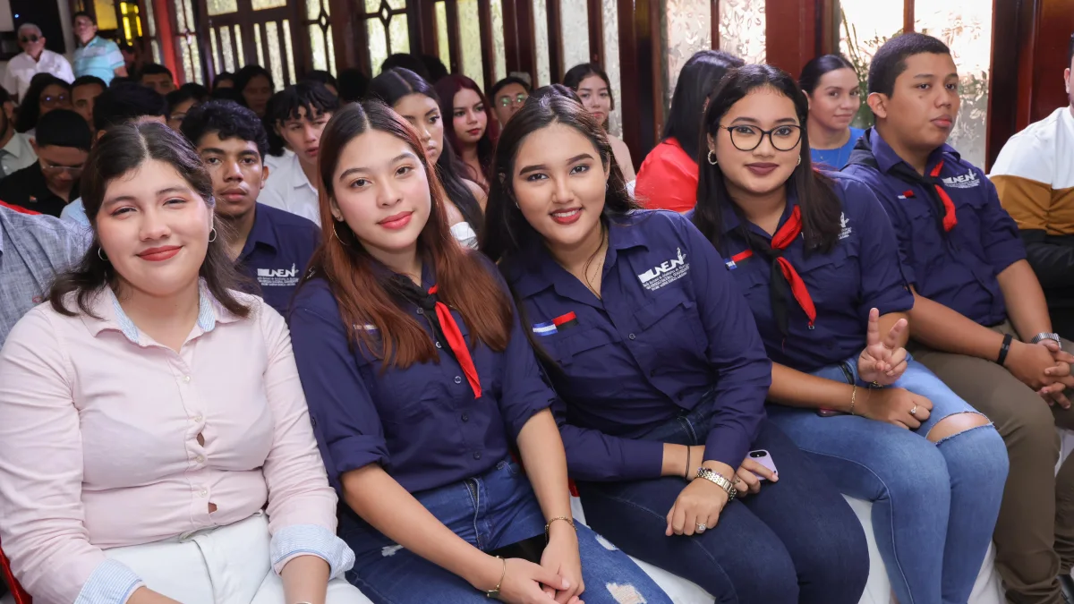 Universitarios nicaragüenses debaten sobre identidad nacional y medios de comunicación