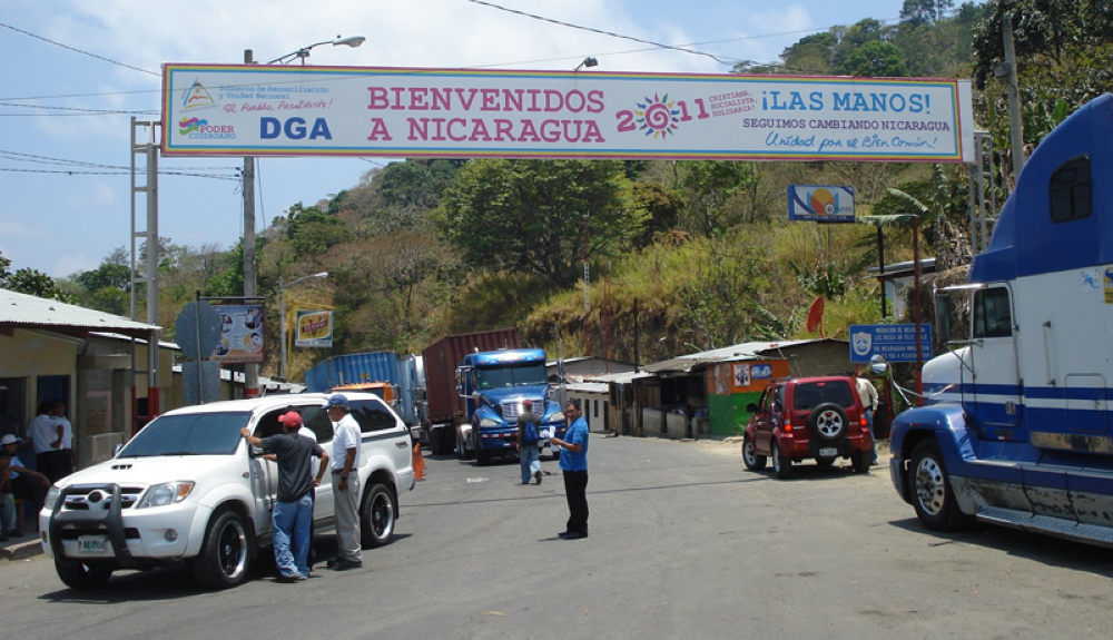 DGA suspende tráfico en el puesto fronterizo Las Manos