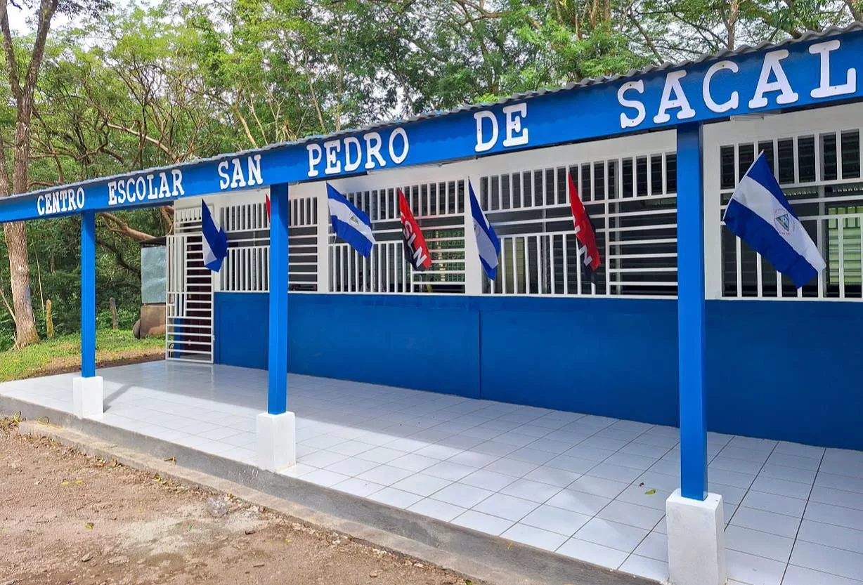 INAUGURACIÓN DE ESCUELA EN SAN PEDRO BOACO