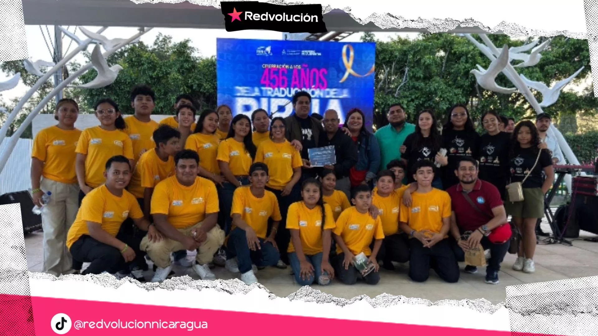 Juventud cristiana celebra congreso nacional en honor a la Biblia
