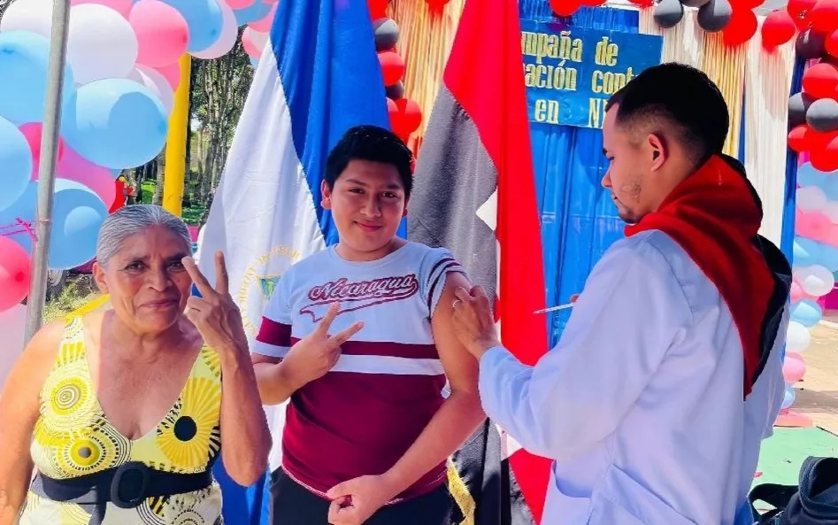 Gobierno Sandinista fortalece jornada de vacunación contra el VPH