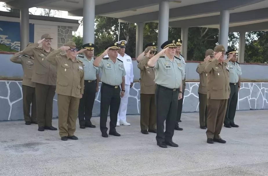 Visita oficial del Comandante en Jefe de las Fuerzas Armadas de Nicaragua a la República de Cuba
