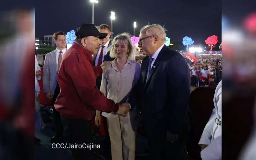 Embajador de la Federación de Rusia en Nicaragua saluda al Comandante Daniel Ortega por su cumpleaños