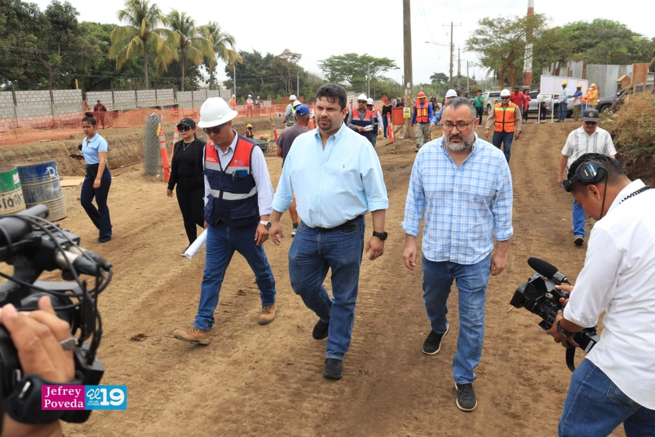 Paso a desnivel en Carretera Vieja a León alcanza 21% de avance