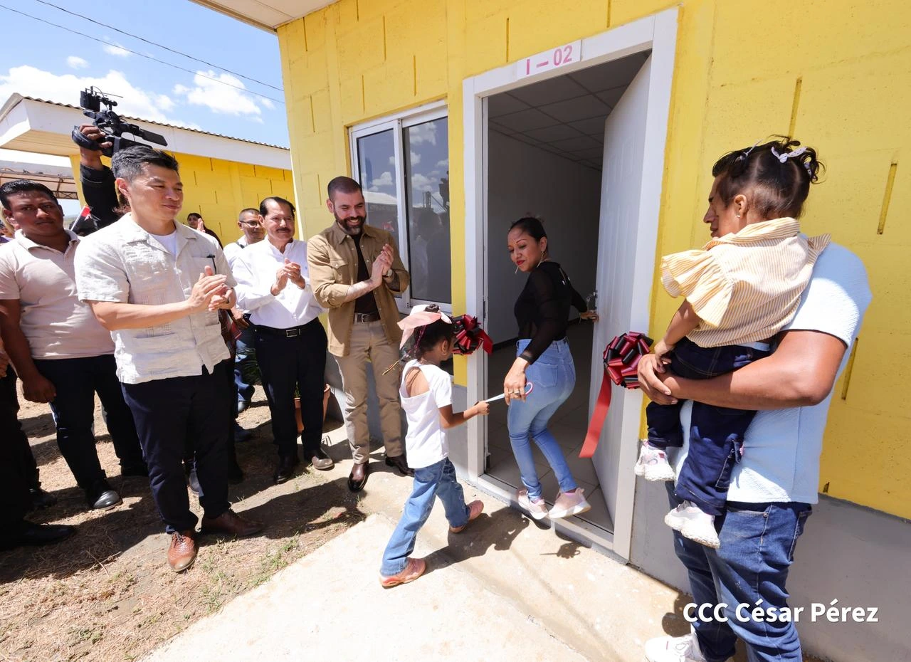Sueños cumplidos: 100 familias estrenan viviendas en Urbanización Nuevas Victorias
