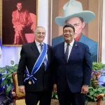 Nicaragua condecora al embajador venezolano Francisco Javier Arrúe con la Orden José de Marcoleta