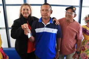 Alcaldía de Managua restituye viviendas a familias que lo perdieron todo en incendio