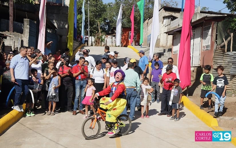 Barrio Solidaridad estrena calle de concreto que mejora salud y calidad de vida