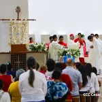 Con fervor y esperanza, fieles conmemoran el Domingo de Resurrección en la Catedral de Managua