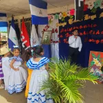 Colegio de Villa Dignidad conmemora a Tomás Borge Martínez con danzas y declamación