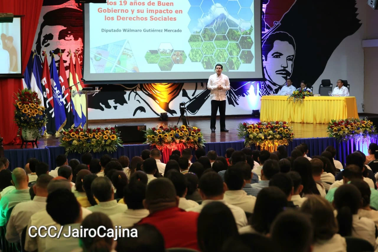 Lección inaugural en UNAN-León destaca avances económicos y sociales de Nicaragua
