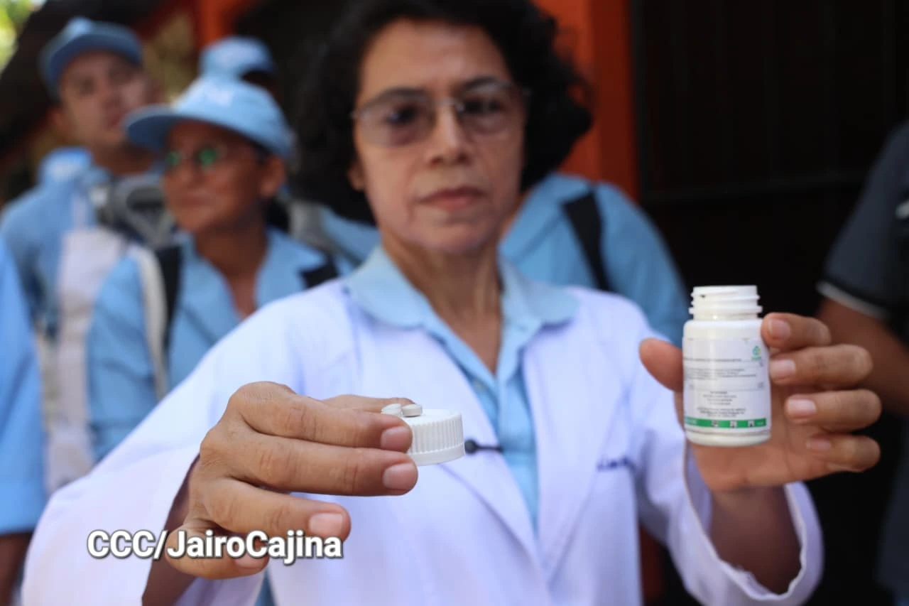 MINSA intensifica lucha contra el dengue con innovadora aplicación del larvicida Natular en jornada casa a casa en Batahola Norte