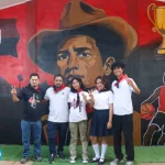 Estudiantes del Colegio General Sandino rinden homenaje al héroe nacional con mural artístico