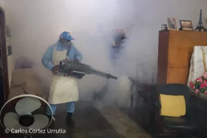 Brigadas del MINSA fortalecen lucha contra el dengue el barrio San Luis Sur en Managua