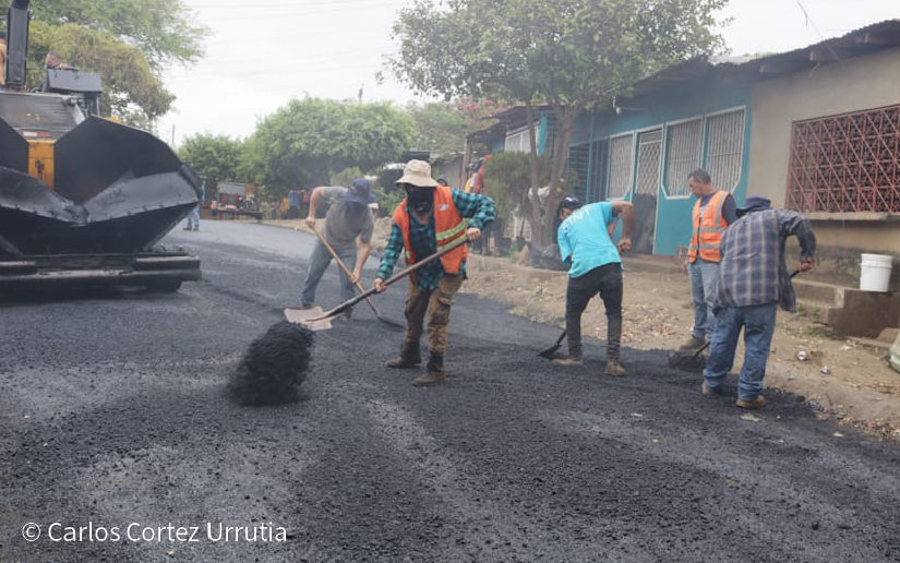 Avanza proyecto de mejoramiento vial que transforma la vida de las familias del barrio Germán Pomares