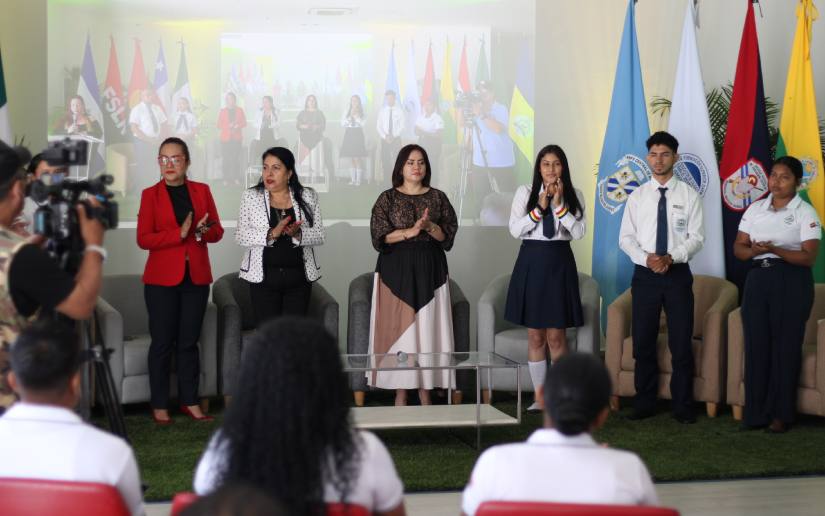 Futuros docentes participan en diálogo nacional sobre aprendizaje en educación inicial
