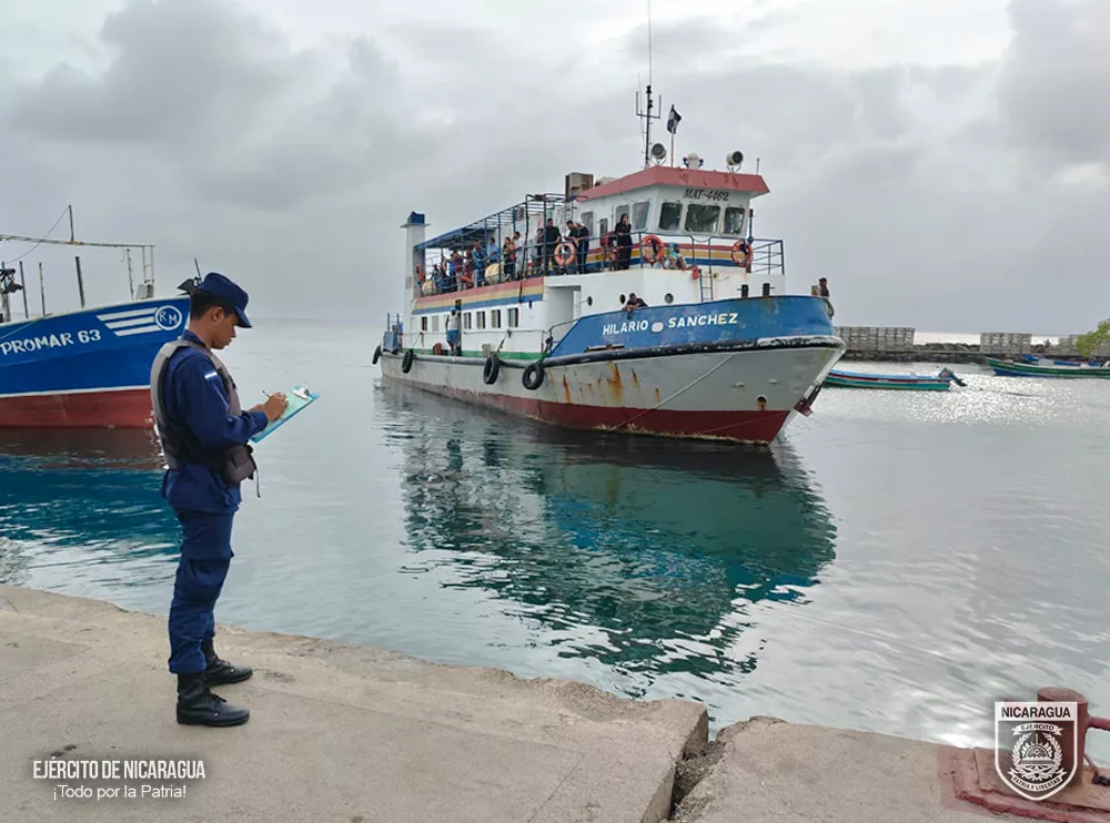 Fuerza Naval garantiza protección y seguridad a la flota pesquera industrial de Nicaragua