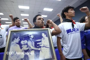 UNAN-Managua honra la memoria de Marlon Apolinar Zelaya Cruz y héroes de Las Tiricias en emotiva conmemoración