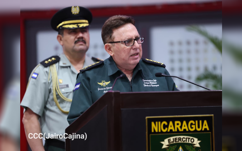 General Julio César Avilés resalta la labor de la Fuerza Aérea y Defensa Antiaérea en su 47 aniversario