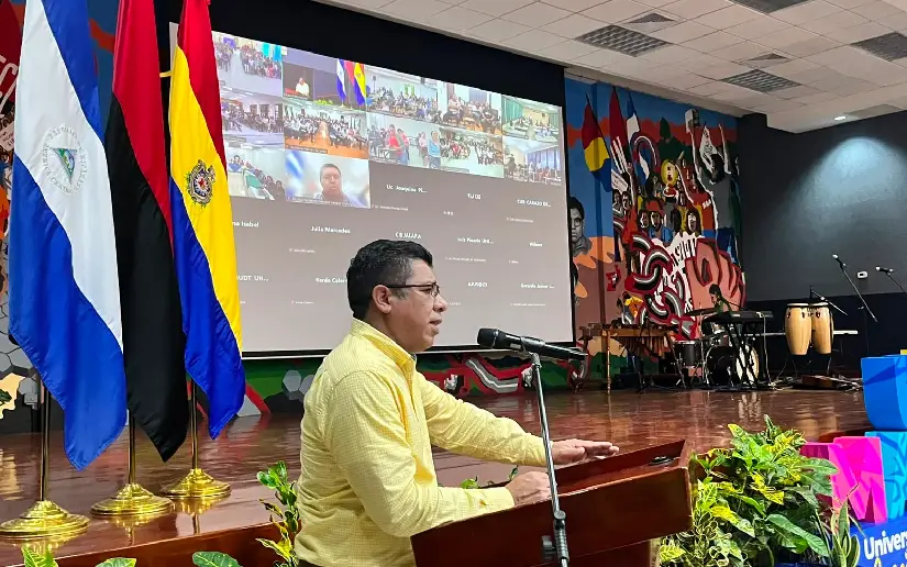 Docentes de UNAN-Managua y Universidades Pueblo Presidente construyen juntos la Educación 2027-2030