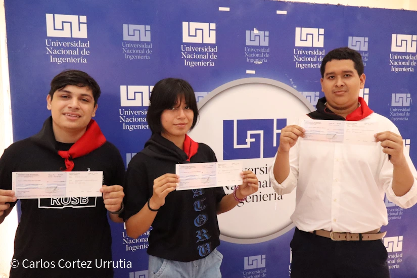 Estudiantes de la UNI reciben con entusiasmo sus Becas Universitarias Pueblo Presidente