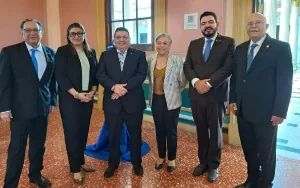 En Inicio de Fiestas Patrias en El Salvador