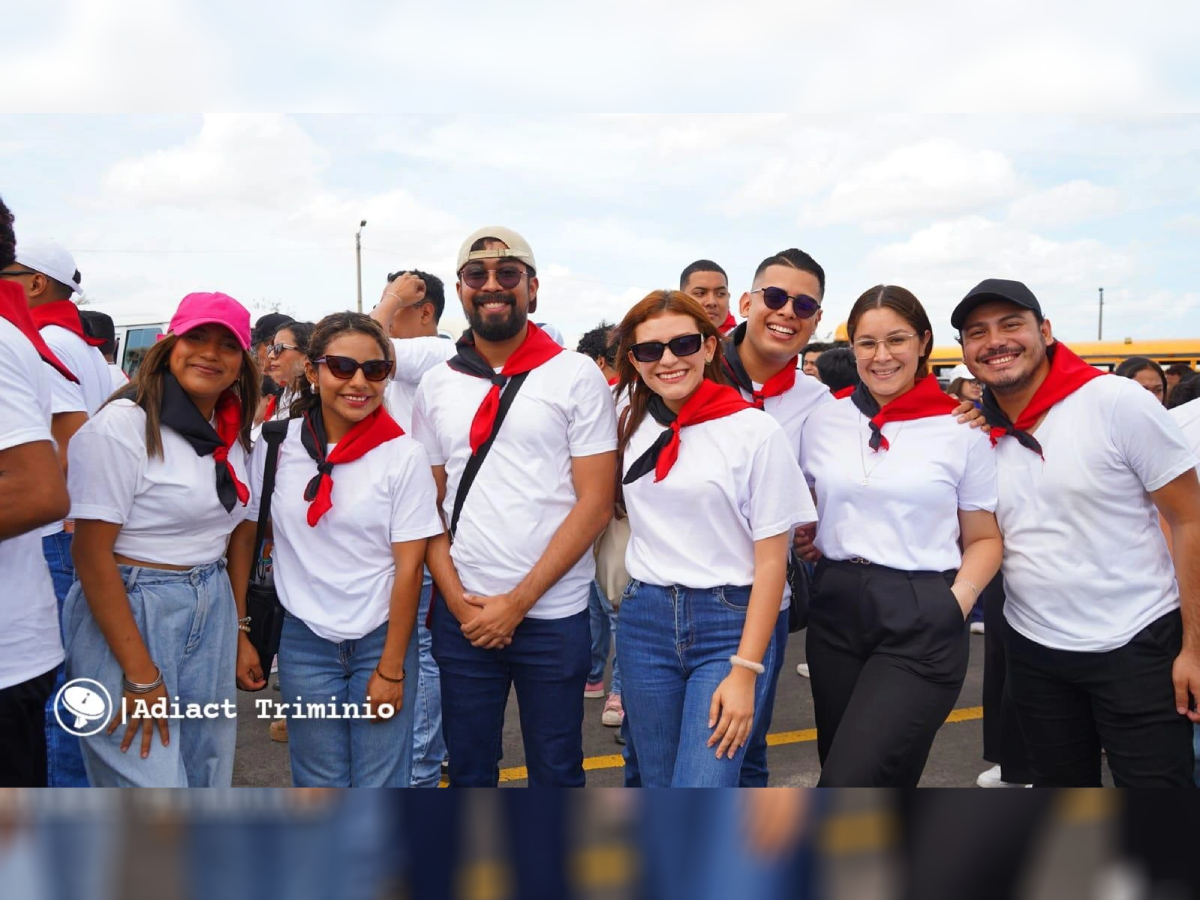 Juventud Presidente celebra con orgullo los 205 años de la Independencia desde la Plaza de la Revolución
