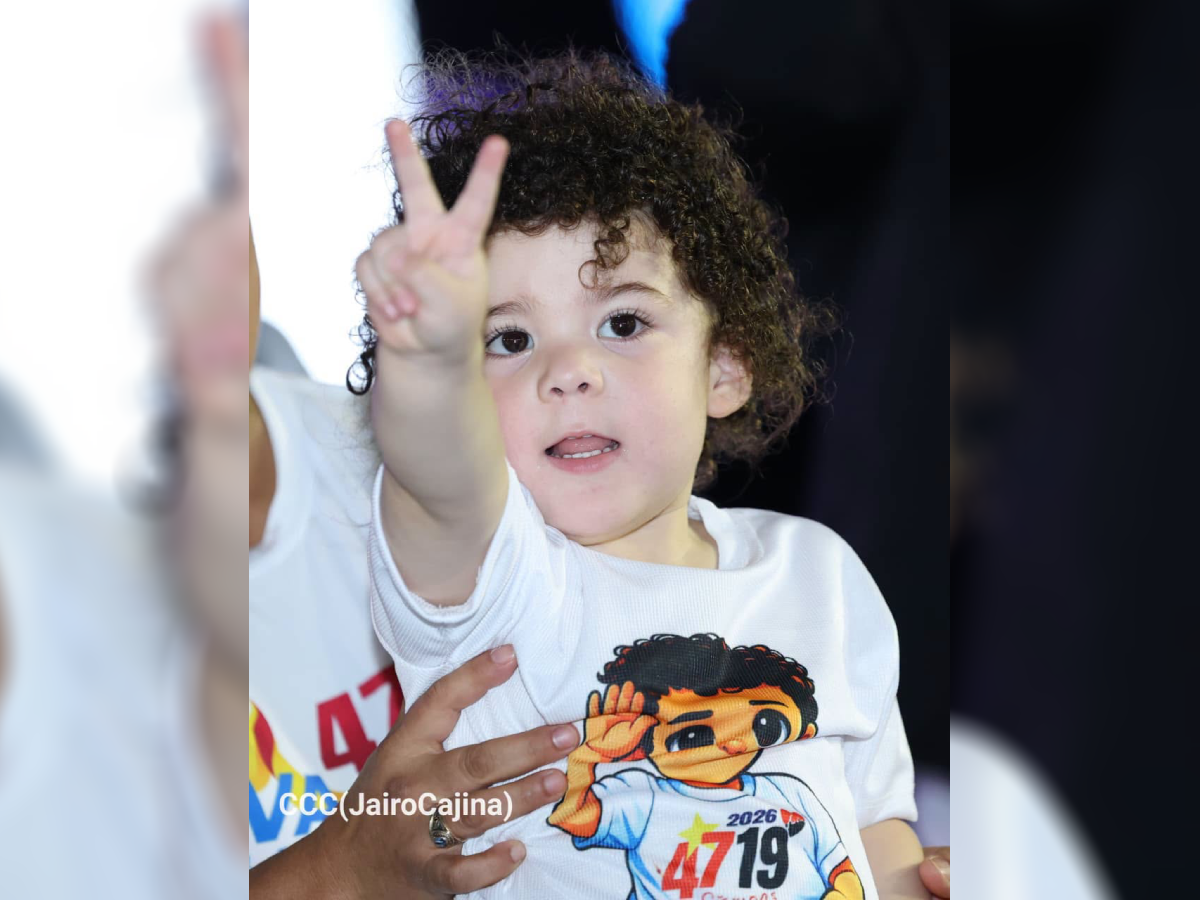Copresidenta Rosario Murillo agradece felicitaciones por el cumpleaños de Camilo Noé Daniel
