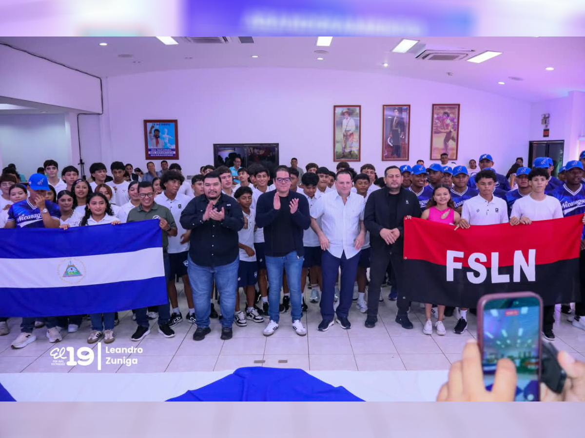Nicaragua abandera a sus atletas juveniles para torneos internacionales de octubre